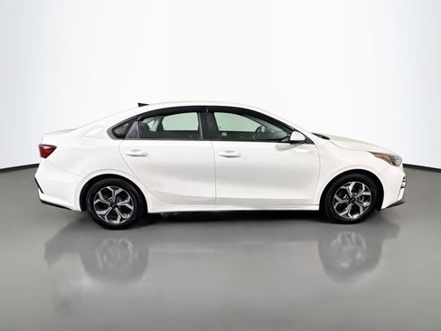 Used 2019 Kia Forte LXS FWD image 11