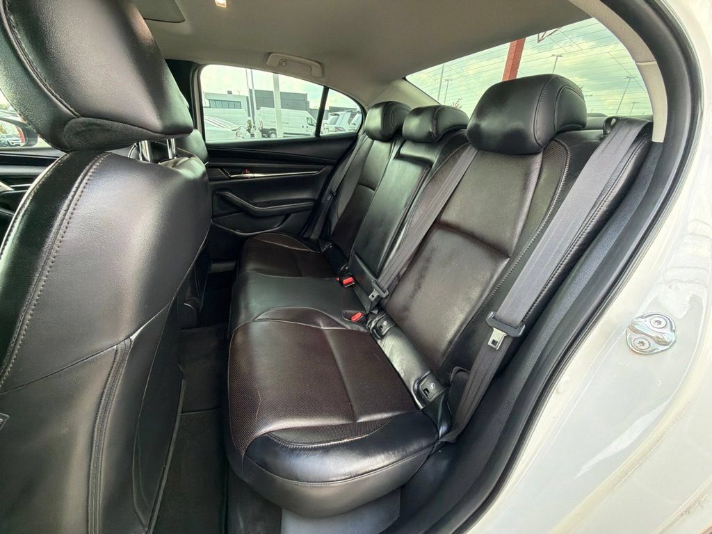 Used 2019 MAZDA MAZDA3 Sedan w/ Premium Package FWD image 16