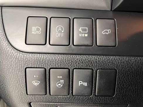 Used 2019 Toyota Highlander Limited AWD/4WD image 33