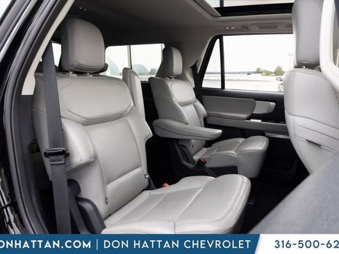 Used 2025 Ford Expedition Active AWD/4WD image 20