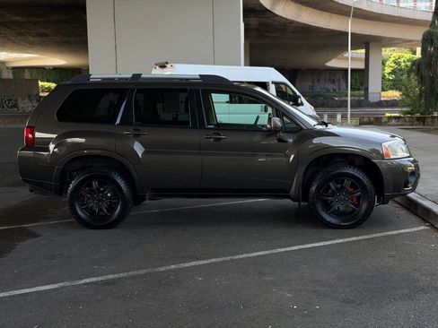 Used 2011 Mitsubishi Endeavor LS AWD/4WD image 7