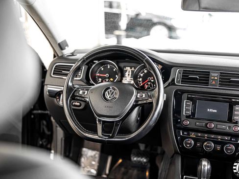 Used 2015 Volkswagen Jetta TDI SEL image 34