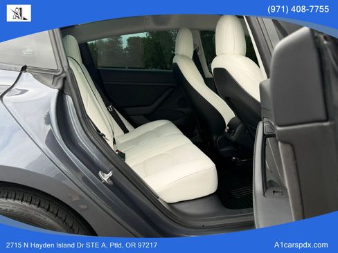 Used 2023 Tesla Model 3 Standard Range RWD image 16