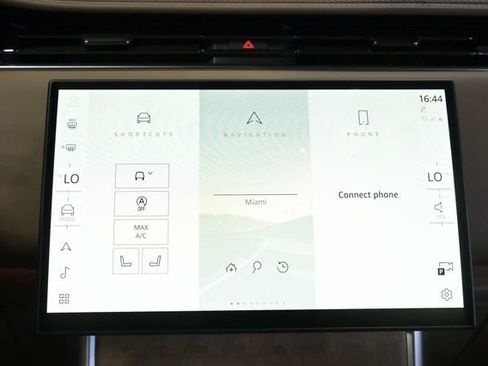 Used 2024 Land Rover Range Rover SV image 60