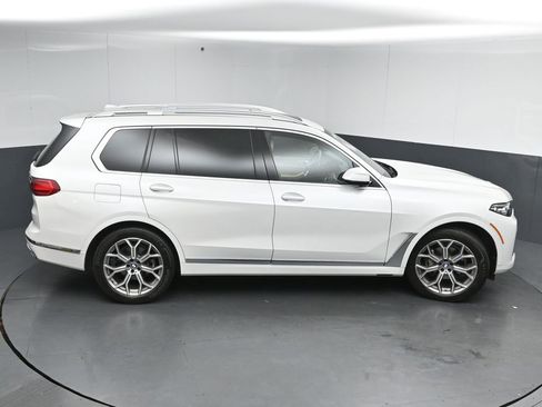Used 2022 BMW X7 xDrive40i w/ Executive Package image 50