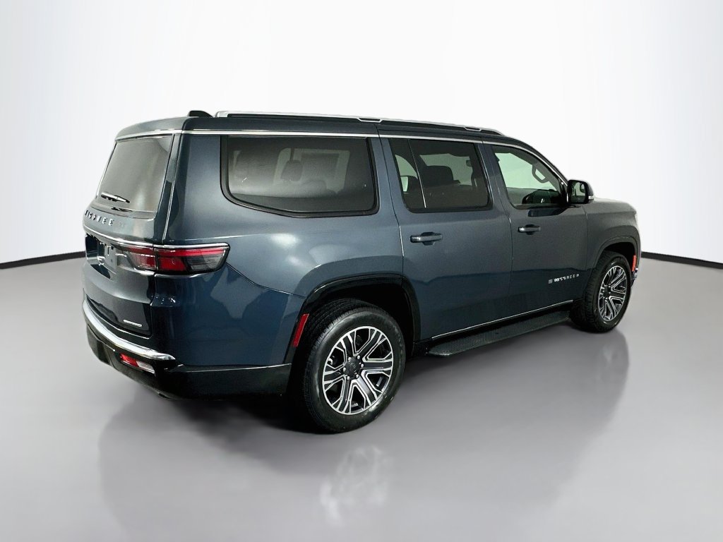 Used 2024 Jeep Wagoneer Series II w/ Flexible Seating Group AWD/4WD image 7