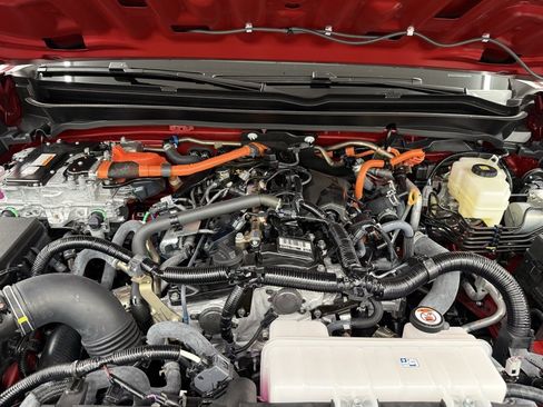 Used 2025 Toyota Tacoma TRD Off-Road image 35