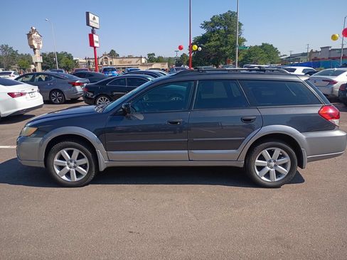 Used 2009 Subaru Outback 2.5i Special Edition AWD/4WD image 4