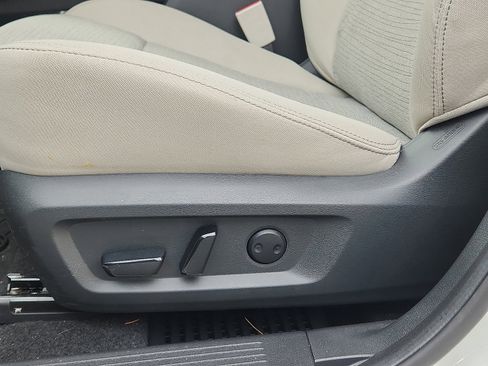 Used 2023 Nissan Rogue SV AWD/4WD image 22
