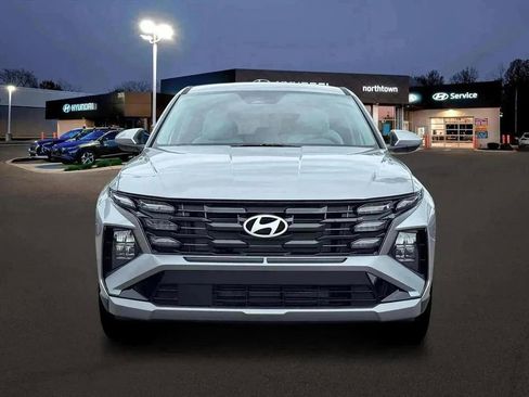 New 2026 Hyundai Tucson SE FWD image 12