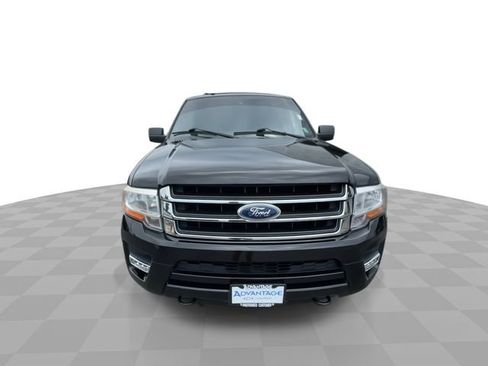 Used 2017 Ford Expedition XLT w/ Equipment Group 202A AWD/4WD image 3