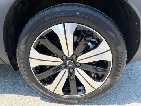 Used 2023 Volvo C40 Recharge Core w/ Climate Package AWD/4WD image 51
