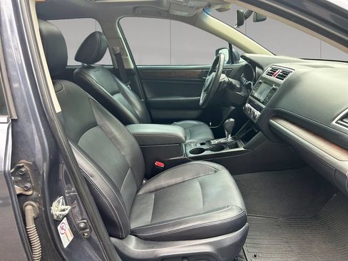 Used 2017 Subaru Outback 3.6R Limited AWD/4WD image 17
