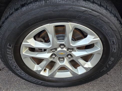 Used 2019 Chevrolet Traverse LS image 9