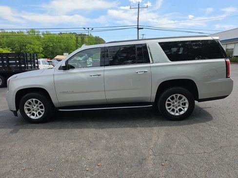 Used 2020 GMC Yukon XL SLT image 6