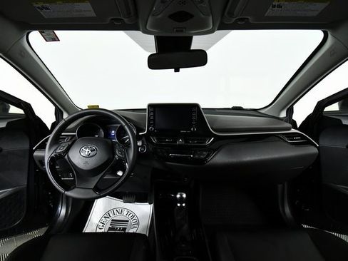 Used 2021 Toyota C-HR Limited image 18