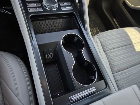 New 2026 Lincoln Nautilus Reserve AWD/4WD image 10