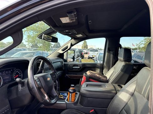 Certified 2022 Chevrolet Silverado 3500 High Country w/ Safety Package II AWD/4WD image 8