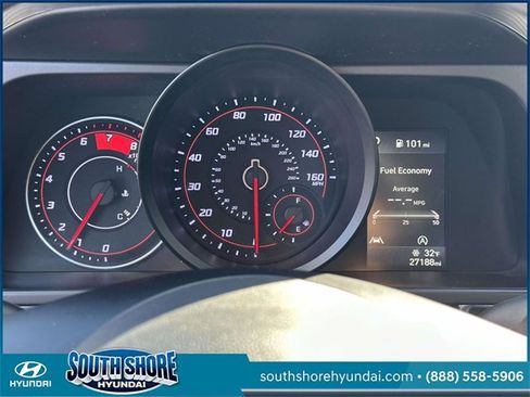 Certified 2021 Hyundai Elantra SE image 25