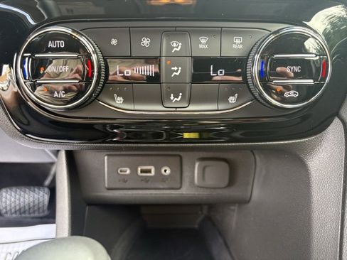 Certified 2023 Buick Encore GX Select image 31