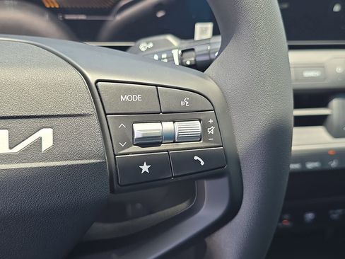 New 2026 Kia K4 FWD image 30