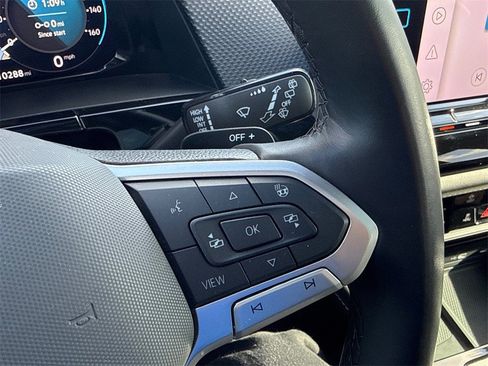 Used 2024 Volkswagen Atlas Cross Sport SEL R-Line image 24