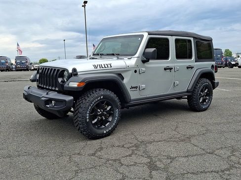 Used 2022 Jeep Wrangler Unlimited Sport AWD/4WD image 6