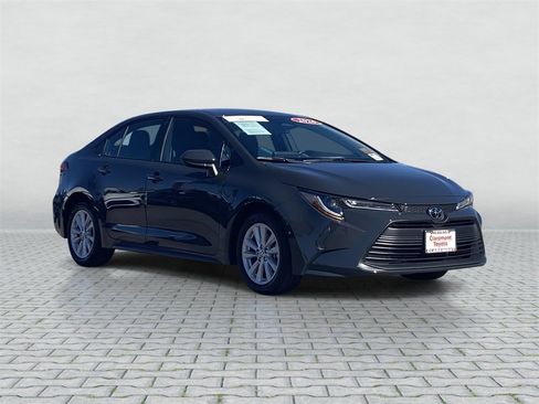 Certified 2026 Toyota Corolla LE image 10