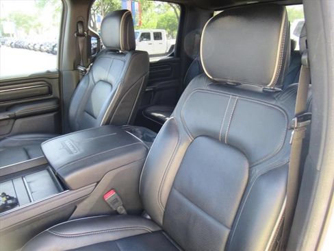 Used 2022 RAM 1500 Limited AWD/4WD image 17