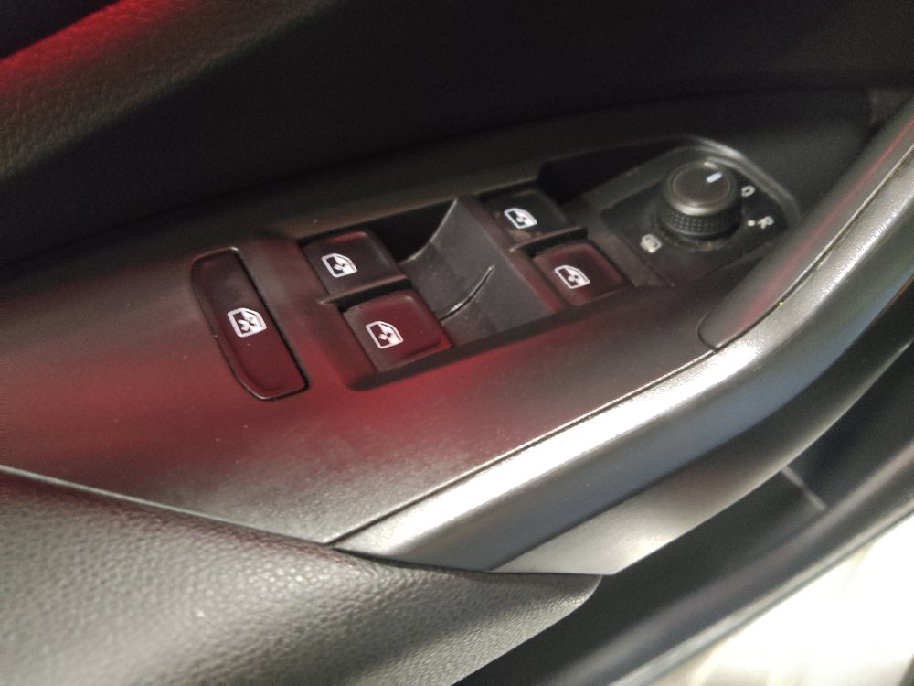 Used 2020 Volkswagen Jetta GLI FWD image 27