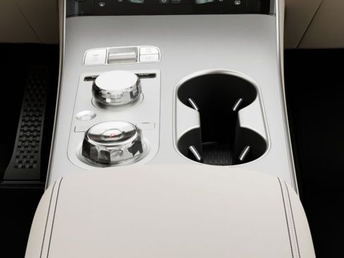 New 2026 Genesis GV70 2.5T Advanced image 21