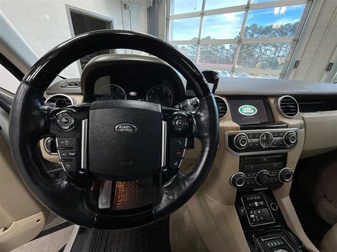 Used 2016 Land Rover LR4 HSE Silver Edition image 15