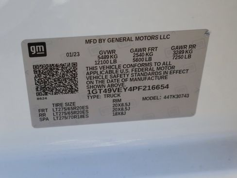 Used 2023 GMC Sierra 3500 AT4 w/ AT4 Premium Plus Package image 68