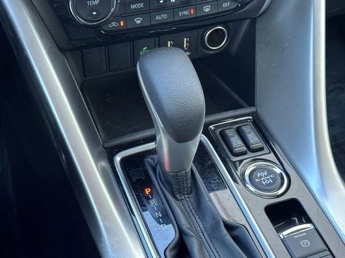 Used 2025 Mitsubishi Eclipse Cross SE AWD/4WD image 22