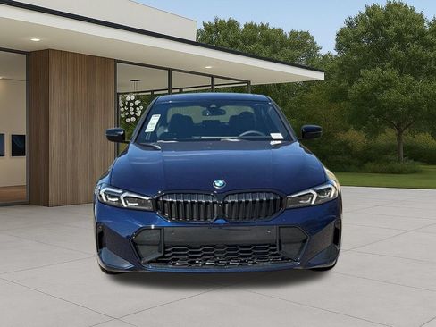 New 2026 BMW 330i Sedan w/ M Sport Package RWD image 4