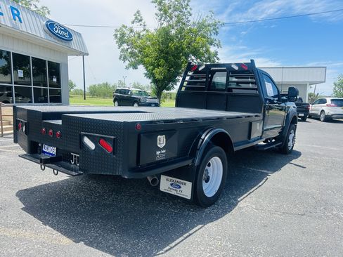 Used 2024 Ford F550 4x4 Regular Cab Super Duty w/ XL Chrome Package image 9