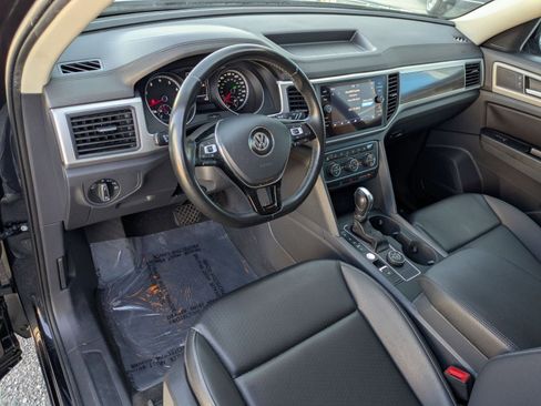 Used 2019 Volkswagen Atlas SE w/ Panoramic Sunroof Package AWD/4WD image 12