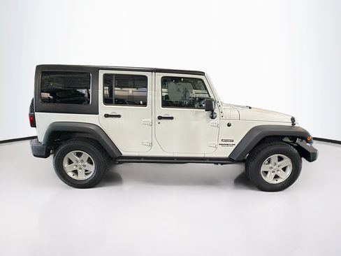 Used 2017 Jeep Wrangler Unlimited Sport w/ Quick Order Package 24S AWD/4WD image 10