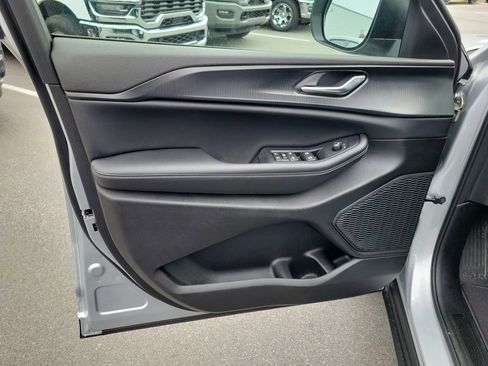 New 2026 Jeep Grand Cherokee L Laredo AWD/4WD image 6