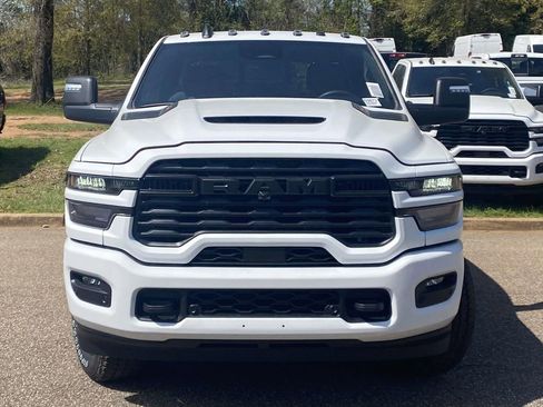 New 2026 RAM 2500 Tradesman AWD/4WD image 2