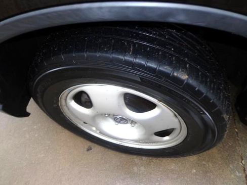 Used 2008 Honda CR-V LX image 10