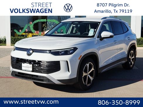 New 2026 Volkswagen Tiguan SE FWD image 1