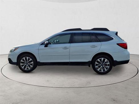 Used 2017 Subaru Outback 2.5i Limited image 10
