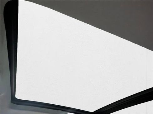 New 2025 Audi Q5 e Premium Plus image 15