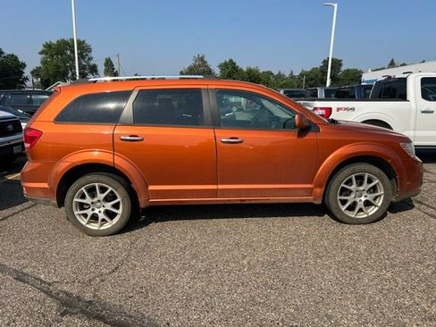 Used 2011 Dodge Journey Crew w/ Driver Convenience Group AWD/4WD image 9