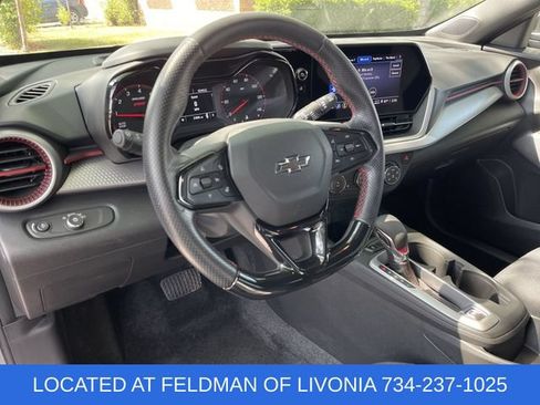 Certified 2024 Chevrolet Trax RS w/ Sunroof Package FWD image 10