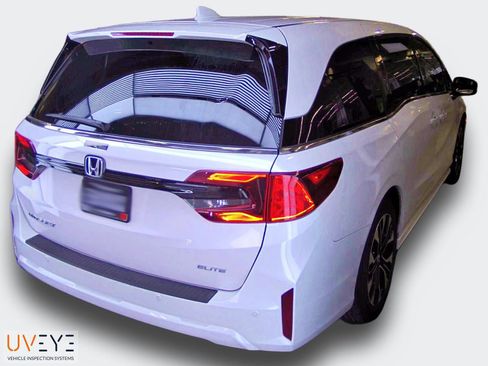 Used 2025 Honda Odyssey Elite image 12