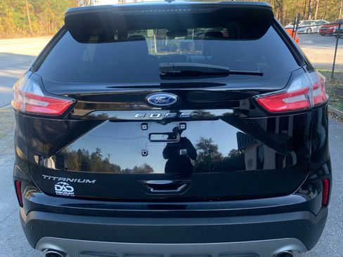 Used 2022 Ford Edge Titanium image 5