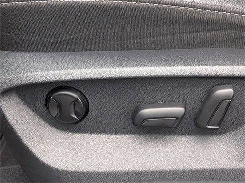 Used 2019 Volkswagen Atlas SE image 21