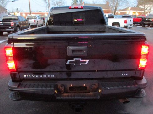 Used 2015 Chevrolet Silverado 2500 LTZ image 8